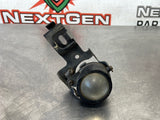 97-04 C5 CORVETTE RH PASSENGER FOG LIGHT W/ BRACKET OEM 10281936 #477