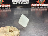 2011 CADILLAC CTS-V COUPE FRONT BUMPER TOW HOOK COVER WHITE DIAMOND OEM 25863014 #1305