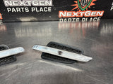 08-09 PONTIAC G8 FRONT RH AND LH TURN SIGNAL MARKER LIGHTS #1423