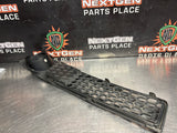 08-09 PONTIAC G8 GT LOWER FRONT FOG LIGHT GRILLE DRIVER SIDE LH 92201769 OEM #1423