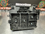 2005 CHEVY SILVERADO 6.0 GAS FUSE RELAY BOX 15115615-02 OEM #639