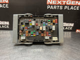2011 GMC SIERRA DIESEL 6.6 UNDERHOOD FUSE BOX 22798216 OEM #1090
