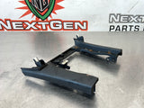 08 - 09 PONTIAC G8 LOWER RADIO BEZEL TRIM 92169620 #391