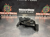 97-04 C5 CORVETTE CONVERTIBLE WATERFALL LATCH RELEASE W BRACKET 16637699 #1380