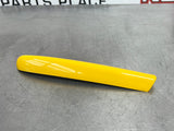 97-04 C5 CORVETTE RH FENDER MOULDING MILLENIUM YELLOW 10267509 #VV329