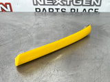 97-04 C5 CORVETTE RH FENDER MOULDING MILLENIUM YELLOW 10267509 #VV706