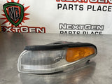 97-04 C5 CORVETTE FRONT LH TURN SIGNAL MARKER LIGHT OEM 16523617 #VV545