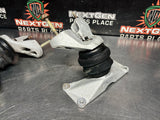 2005 CADILLAC CTS-V ENGINE MOUNT BRACKET SET LH RH DRIVER AND PASS SIDE OEM 1587