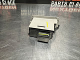05-13 C6 CORVETTE RH PASSENGER SIDE WINDOW CONTROL SWITCH LIGHT GREY OEM #704
