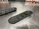 08 09 PONTIAC G8 GT HOOD VENT DUCT INSERTS LH RH OEM 92218425 92218424 #716