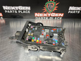 2016 CHEVY SILVERADO 2500 6.6 DURAMAX ENGINE BAY FUSE BOX 23285571 OEM #805