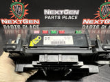 2004 CHEVY DURAMAX LLY FUSE BOX 15177120 OEM #820