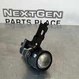 97 - 04 C5 CORVETTE RH PASSENGER FOG LIGHT w/ BRACKET OEM 10281936 VV426