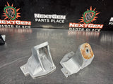 97-04 C5 CORVETTE MOTOR MOUNT BRACKETS 10260642 10260643 OEM #1374