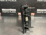 2015 GM SILVERADO SIERRA 2500 DURAMAX ENGINE FUSE BOX OEM #1324