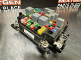 2005 CHEVY SILVERADO 6.0 GAS FUSE RELAY BOX 15115615-02 OEM #639