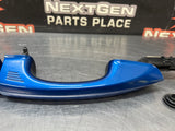 2017 FORD MUSTANG GT RH EXTERIOR DOOR HANDLE KONA BLUE OEM #1203