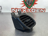 97-04 C5 CORVETTE DASH VENT RH INNER 10406515 #361