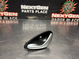 04-06 PONTIAC GTO LH DRIVER SIDE INTERIOR DOOR HANDLE 92055321 OEM #1191
