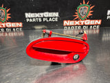 04 PONTIAC GTO DRIVER SIDE LH EXTERIOR DOOR HANDLE TORRID RED OEM #1438