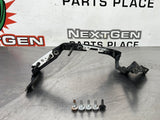2015 CAMARO SS FRONT RIGHT BUMPER BRACKET OEM #369