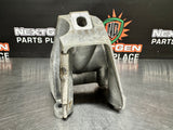 2012 CAMARO SS V8 LS3 MOTOR MOUNT PEDESTAL BRACKET RH PASSENGER SIDE OEM #780