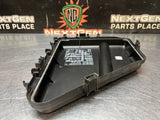 04-07 CADILLAC CTS-V FUSE BOX LID COVER 25745686 OEM #1587