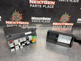 2001 C5 CORVETTE ENGINE UNDERHOOD FUSE BOX W/ BRACKET OEM 10443149 #1433