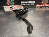 2010 CAMARO SS CLUTCH PEDAL WITH BRACKET/ LINE OEM 92233497 #1524