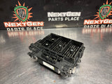 2006 CHEVY SILVERADO 6.0 GAS FUSE RELAY BOX 15115615-02 OEM #4059