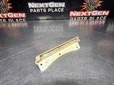 05 - 13 C6 CORVETTE DASH TRIM NEAR GLOVE BOX CASHMERE OEM #1364
