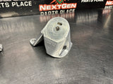 2006 C6 CORVETTE MOTOR MOUNT BRACKETS OEM 10349965/10349964 #1364
