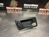 2004 CADILLAC CTS-V RH PASSENGER INTERIOR DOOR HANDLE BEZEL 25752962 OEM #1467