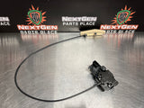 05 - 13 C6 CORVETTE RH PASSENGER DOOR LATCH ACTUATOR W/ RELEASE CASHMERE OEM 764
