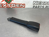 1997-2004 C5 CORVETTE SEAT BELT RECEIVER RH BLK OEM #523