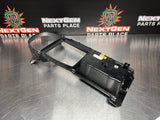 2005 PONTIAC GTO CENTER CONSOLE SHIFTER BEZEL W HOLDEN BT CAR KIT BUTTON #762