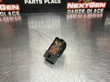 97-04 C5 CORVETTE FUEL RELEASE BUTTON 10276017 OEM #788