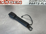 1997-2004 C5 CORVETTE LH DRIVER SEAT BELT RECEIVER BLK OEM #523