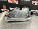 08 - 09 PONTIAC G8 RH PASSENGER SIDE HEADLIGHT LAMP OEM #825