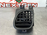 97-04 C5 CORVETTE DASH VENT LH INNER 10406515 OEM #VV632