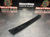 04 -06 PONTIAC GTO EXTERIOR B PILLAR WINDOW TRIM RH SIDE 92093111 OEM #1306