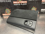 2004 PONTIAC GTO GLOVE BOX BLK OEM #1438