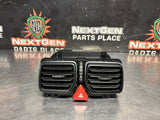04 - 06 PONTIAC GTO CENTER DASH AC VENT HAZARD LIGHT OEM 92084219 #1167