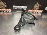 2011 CAMARO SS SHIFT KNOB AND SHIFTER BOOT OEM #982