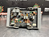 2011 CHEVY SILVERADO 3500 FUSE JUNCTION BOX OEM 20978811 #914
