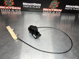 05 - 13 C6 CORVETTE RH PASSENGER DOOR LATCH ACTUATOR W/ RELEASE CASHMERE OEM 764