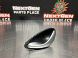 04-06 PONTIAC GTO LH DRIVER SIDE INTERIOR DOOR HANDLE 92055321 OEM #762