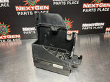 2001 C5 CORVETTE ENGINE UNDERHOOD FUSE BOX W/ BRACKET OEM 10443149 #708