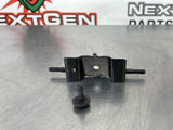 10-14 FORD MUSTANG REAR SEAT CENTER HINGE OEM 5R33-6360615-AA #367