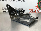01-04 C5 CORVETTE LH DRIVER SIDE HEADLIGHT MOUNT BRACKET OEM 16523677 #VV887